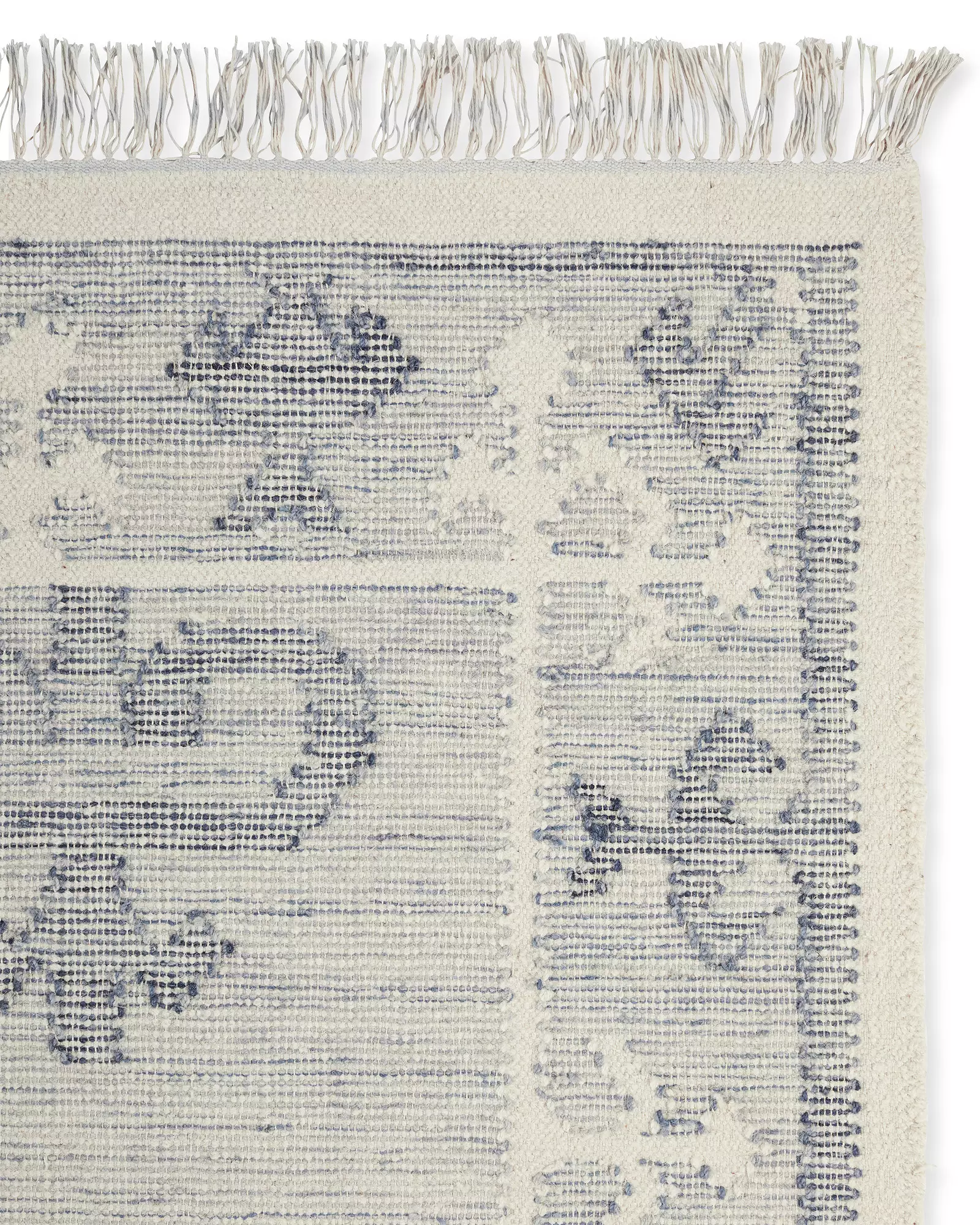 Rug_Alamere_8x10_Ivory_Blue_Multi_Detail_MV_025_Crop_SH